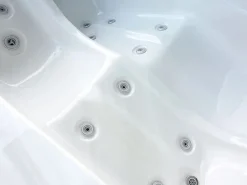 VOGUE SPA Bañera de hidromasaje de 2 plazas perlado con cubierta, 18 jets, Ancho 210 x Prof. 110 x Alt. 74 cm, motor BALBOA, TAHITI Blanco Best