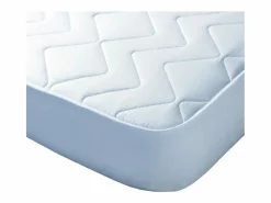 Cubrecolchón de 135x190 cm hipoalergénico de microfibra extra suave en color blanco Alisa^Cambia tus muebles
