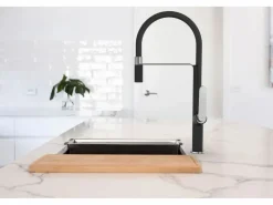 Hideno Mezclador para fregadero con ducha móvil y cromado^Essebagno