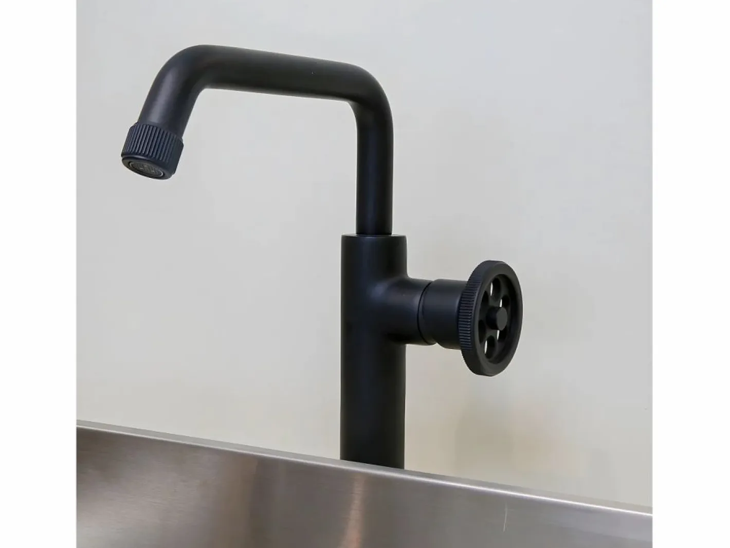 Essebagno Grifo|Indus mezclador alto lavabo