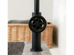 Essebagno Indus mezclador bajo lavabo Negro Sale