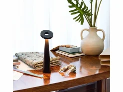 Lámpara De Mesa|Lámpara de mesa recargable Zafferano Angelina: inalámbrica, cabezal ajustable, control táctil, diseño interior moderno, color .