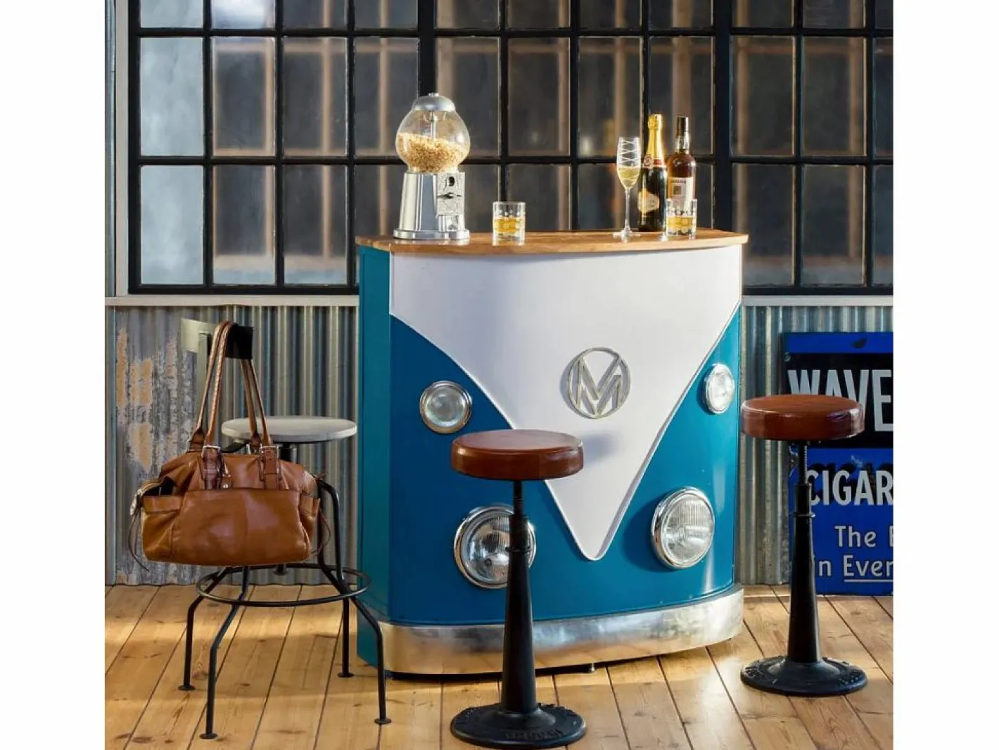 Mueble bar vintage con tablero de madera de mango y almacenamiento^Made In Meubles New