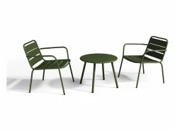MYLIA Salones De Jardín|Salón de jardín de metal verde kaki: 2 sillones bajos apilables y una mesa auxiliar
