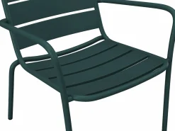 MYLIA Sillón bajo apilable de jardín + reposapiés - metal - Verde abeto - MIRMANDE de Verde pino Online