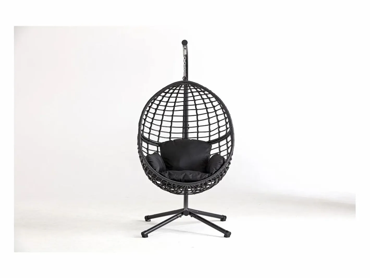 Sillón colgante negra de resina trenzada AUROA^Concept-Usine Discount